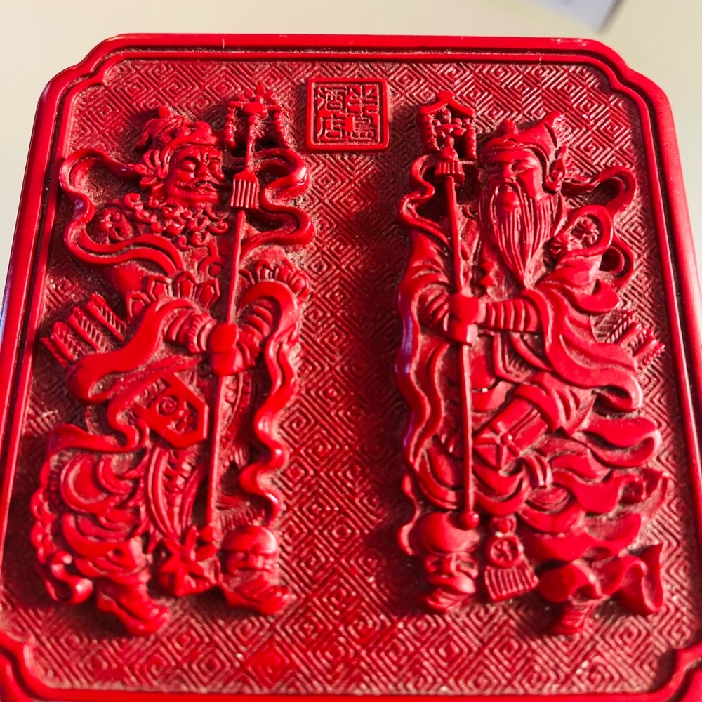 Collectible Penisula Hong Kong soap like new.